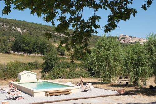 B&B / Chambre d'hôtes La Fontaine Lieu dit \ Simiane-la-Rotonde