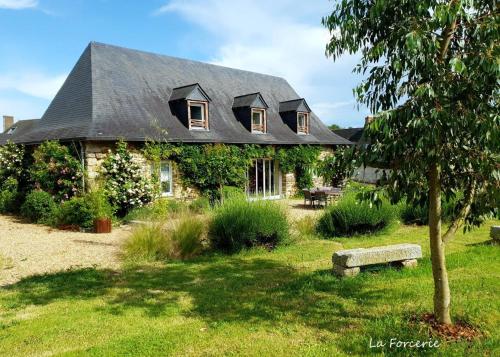 La Forcerie maison d'hôtes et spa Châtelais france
