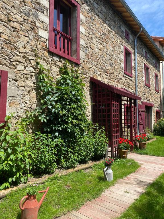 B&B / Chambre d'hôtes La Forge 2 Route de Fix menteyres, 43270 Allègre