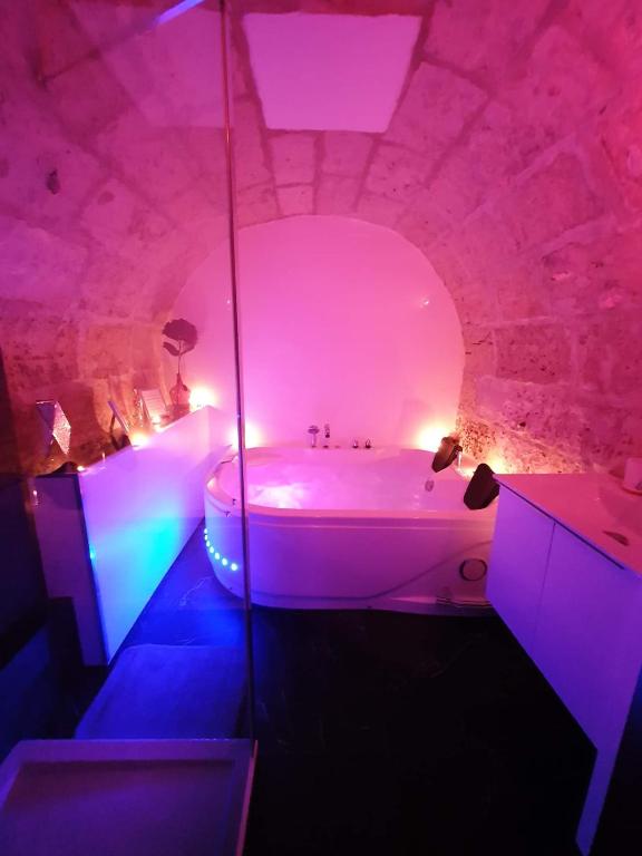 Appartement LA FORTERESSE - Jacuzzi/Sauna - Centre Historique 14 Rue du Cordier, 76000 Rouen