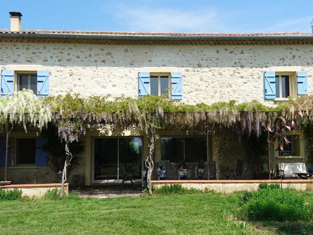 Maison d'hôtes La Fousiquade La Tailladie, 81440 Vénès