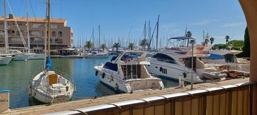 La Gavine studio vue mer Hyères france