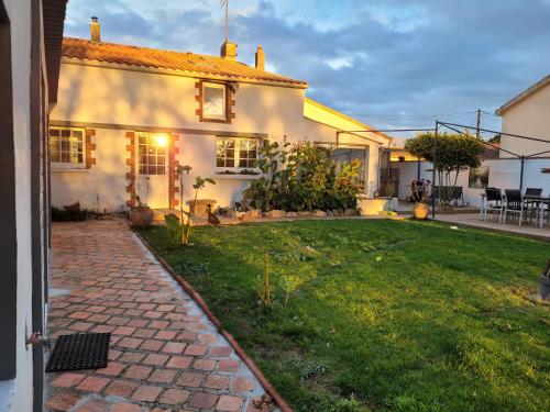 B&B / Chambre d'hôtes La genotière 4 Le Moulin Roux Mouilleron-le-Captif