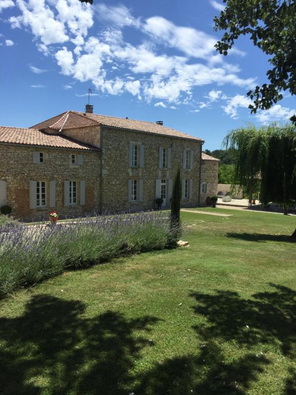 B&B / Chambre d'hôtes La Girarde La Girarde, 33220 Saint-Quentin-de-Caplong