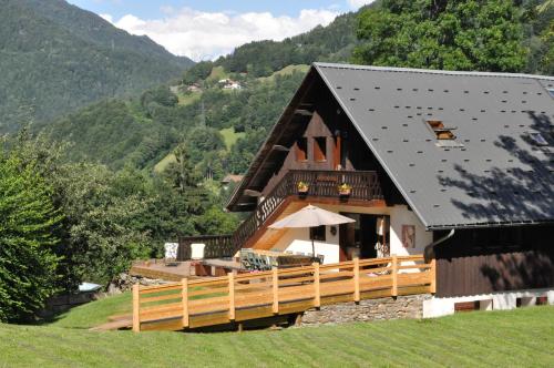 B&B / Chambre d'hôtes La Grange Aux Loups La grange aux loups - Le villaret Queige