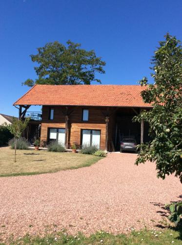 B&B / Chambre d'hôtes La Grange de l’Ouche 12 Rue de l'Ouche Saint-Parize-le-Châtel