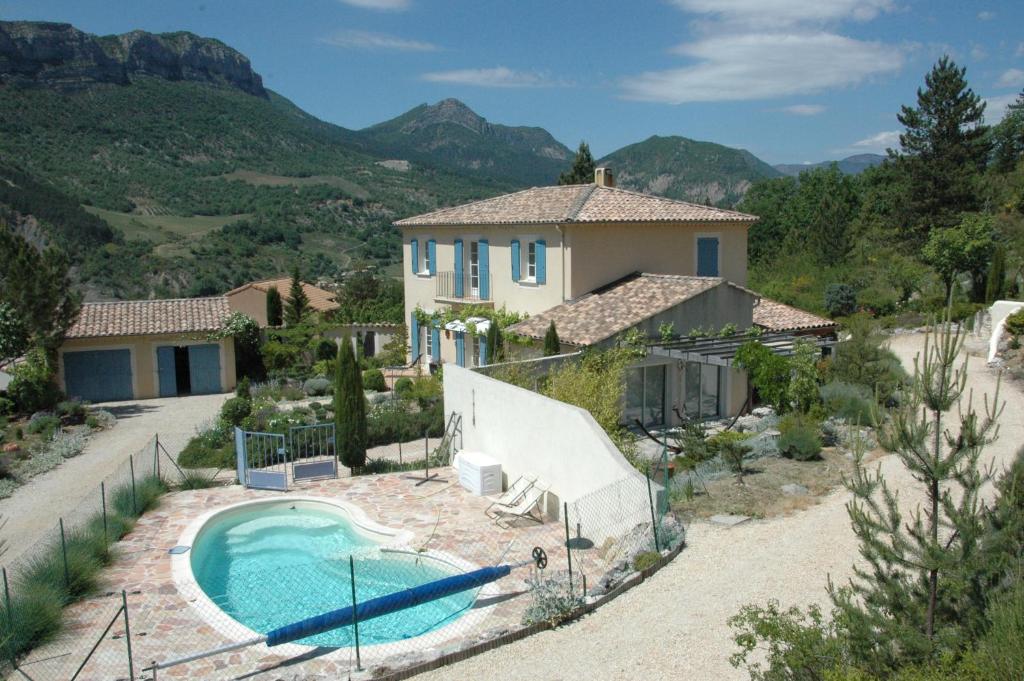 Villa La Gravelière Lot Beau Soleil, 26510 Rémuzat