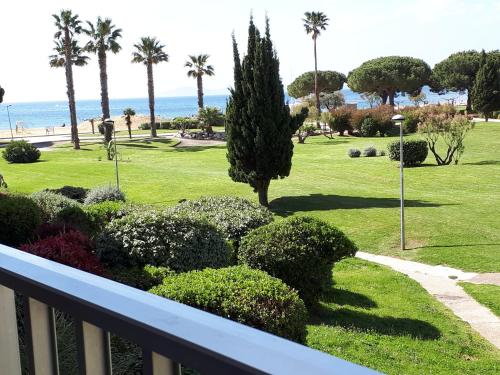 Appartement La Londe les Maures Supercroisette Nord Appartement SC105\tParking N°137 La Baie des Isles La Londe-les-Maures