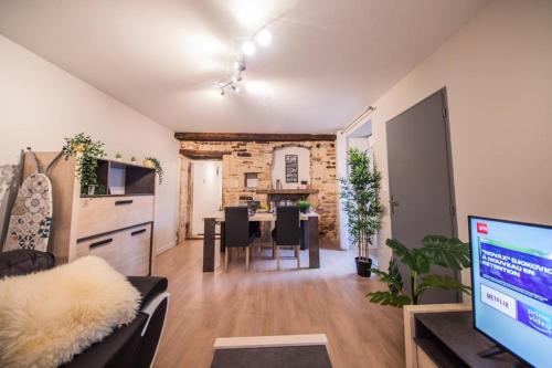 LA MADELEINE -GARE - CENTRE-VILLE - Home-One Saint-Vit france