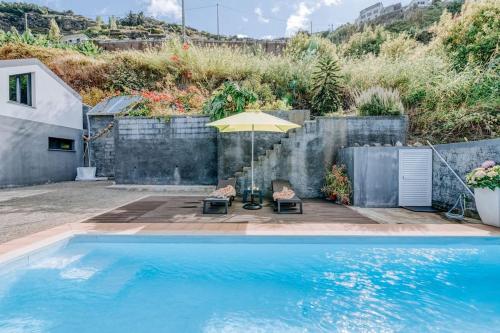 Maison de vacances La Madérene with Pool by Stay Madeira Island Estrada do Pico Ferreiro Tábua