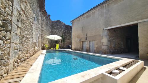 La maison Bleue Céreste france