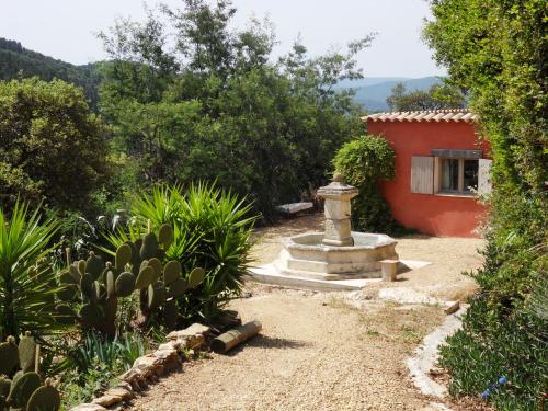 Maisons de vacances La Maison d'Allouma Les Amandiers La Garde-Freinet