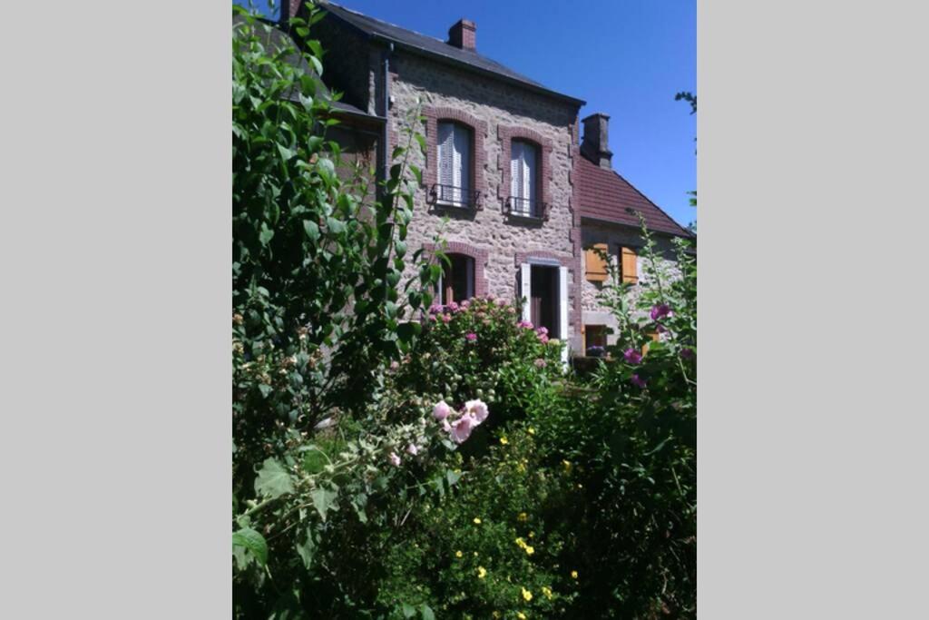 Maison de vacances La maison d'Auguste 14 Rue de l'Église, 23140 Blaudeix