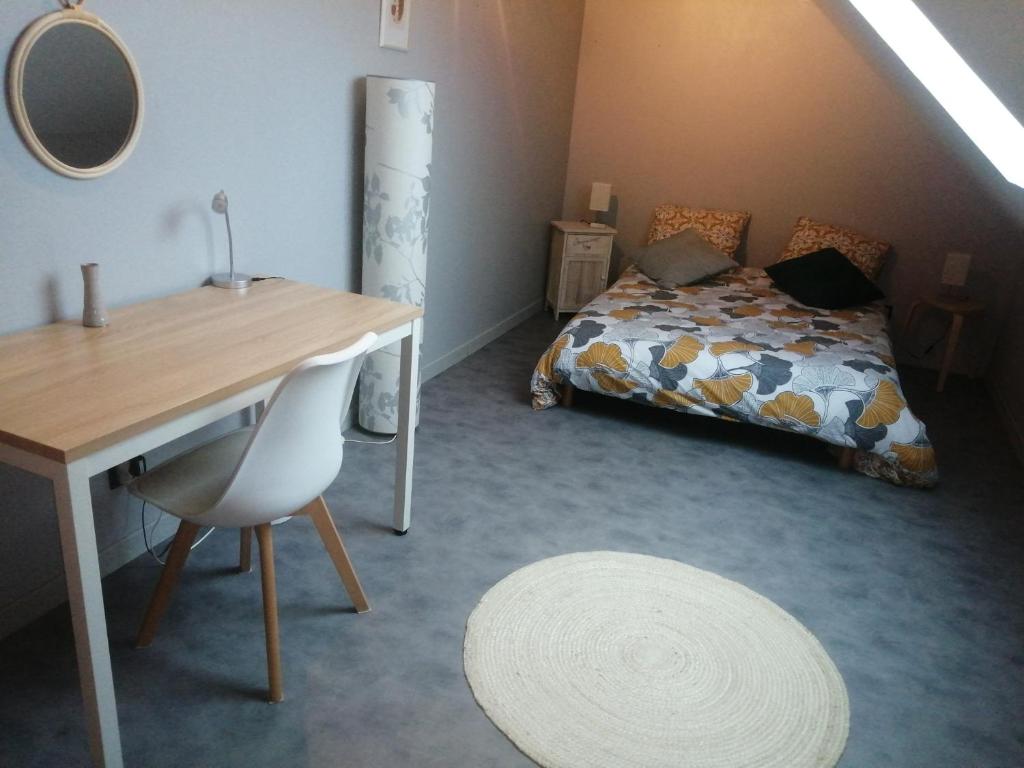 B&B / Chambre d'hôtes la maison d'Elise 17 Rue des Sources, 72390 Dollon