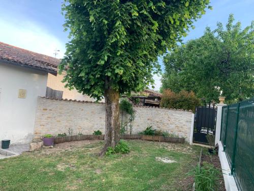 La maison d’Eloi Montignac-Charente france