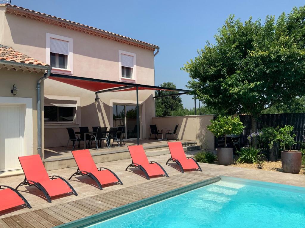 Maison de vacances La Maison de Caillette 241 Chemin de Canredon, 84850 Camaret-sur-Aigues