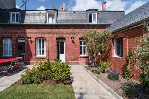 La maison de Colette, Traditionnelle Maison d'Armateur de 3 chambres et 3 salles de bains Honfleur france