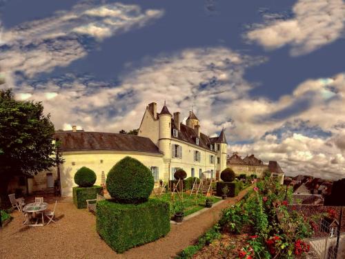 B&B / Chambre d'hôtes La Maison de l'Argentier du Roy 21 Rue Saint-Ours Loches