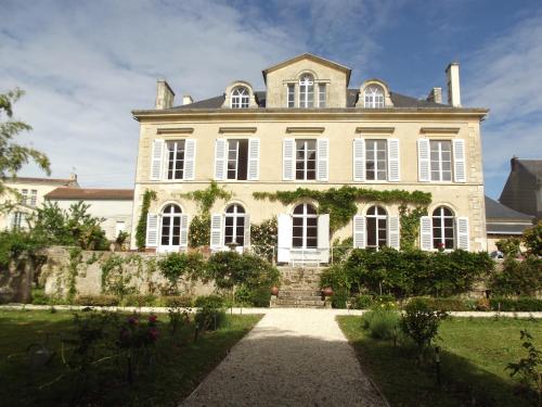 Maison de vacances La Maison De Maitre 5 Rue Barnabe Brisson Fontenay-le-Comte