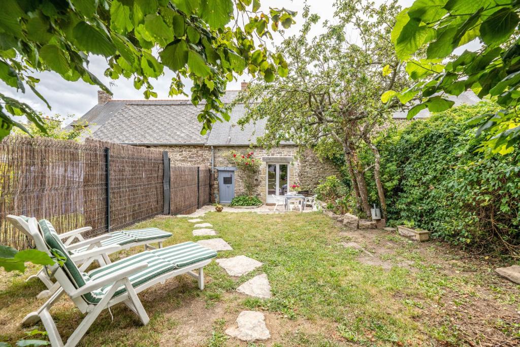 Maison de vacances La Maison des Fées 15 rue aux Saigets, 22690 Pleudihen-sur-Rance