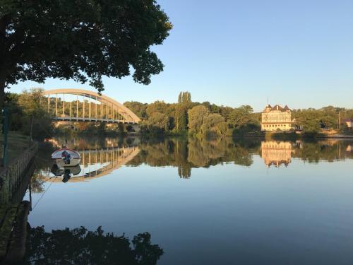 La maison des pêcheurs Saint-Pierre-du-Vauvray france