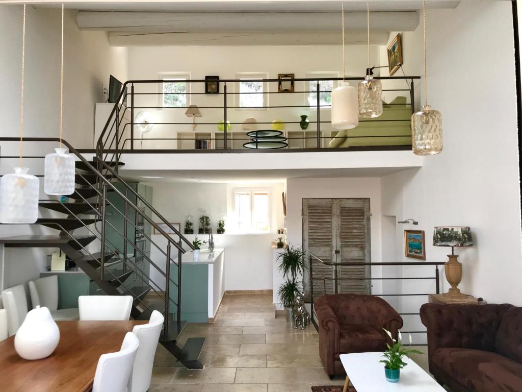 Appartement La Maison du Courtil, Amande-Olive Le Courtil, Amande-Olive Rue du Courtil, 04360 Moustiers-Sainte-Marie