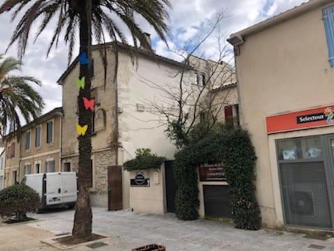 Maison de vacances La maison sur la place 6 Rue Paul Bert, 30220 Aigues-Mortes