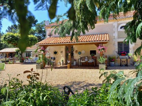 La Maison Verte Siorac-de-Ribérac france