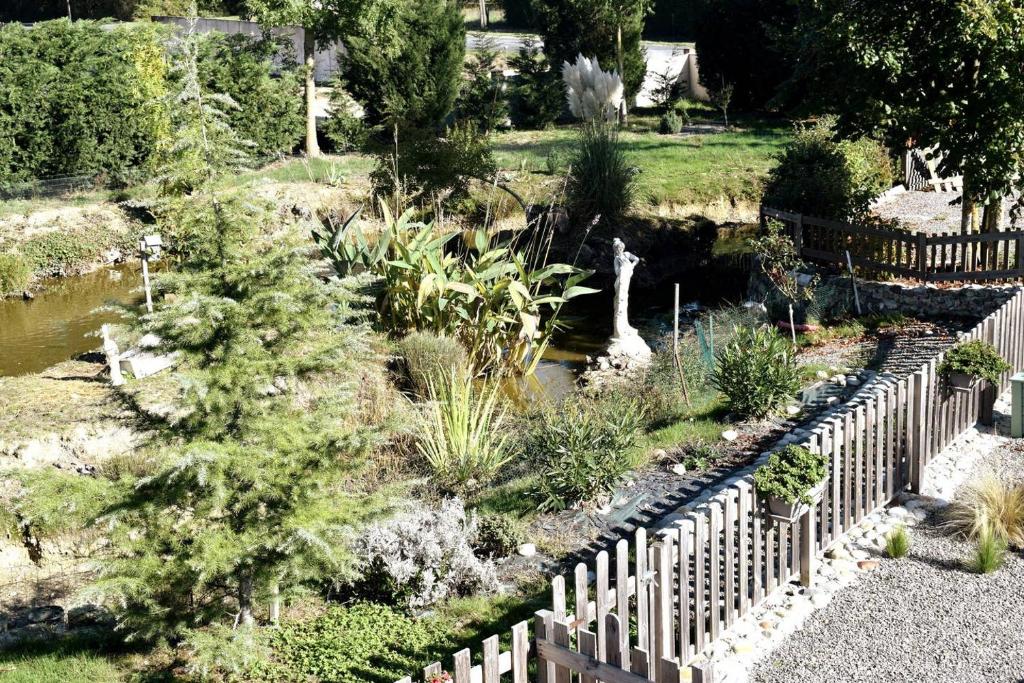 Maison de vacances La mare aux Canards, 8mn du Zoo de Beauval 2 Route de la Grande Bezaudière, 41110 Châteauvieux