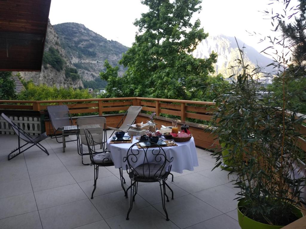 B&B / Chambre d'hôtes La Marmotte de la Tour 211 route de la tour - Hermillon, 73300 LA TOUR EN MAURIENNE-France, 73300 Hermillon