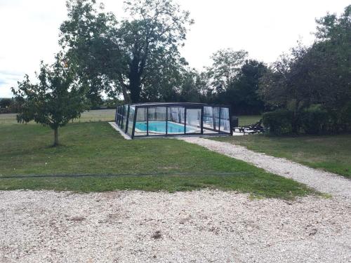 Maison de vacances LA MARSEILLAISE 15 PERS PISCINE Chevigny Étais-la-Sauvin