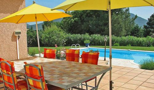 La Mastineria - private pool Emponse france