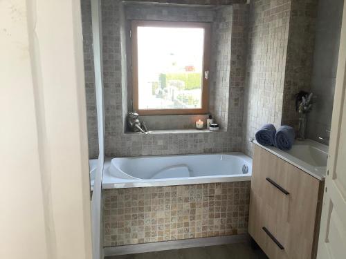 Appartement La Mathurie 5 16 Route de Trelly Contrières