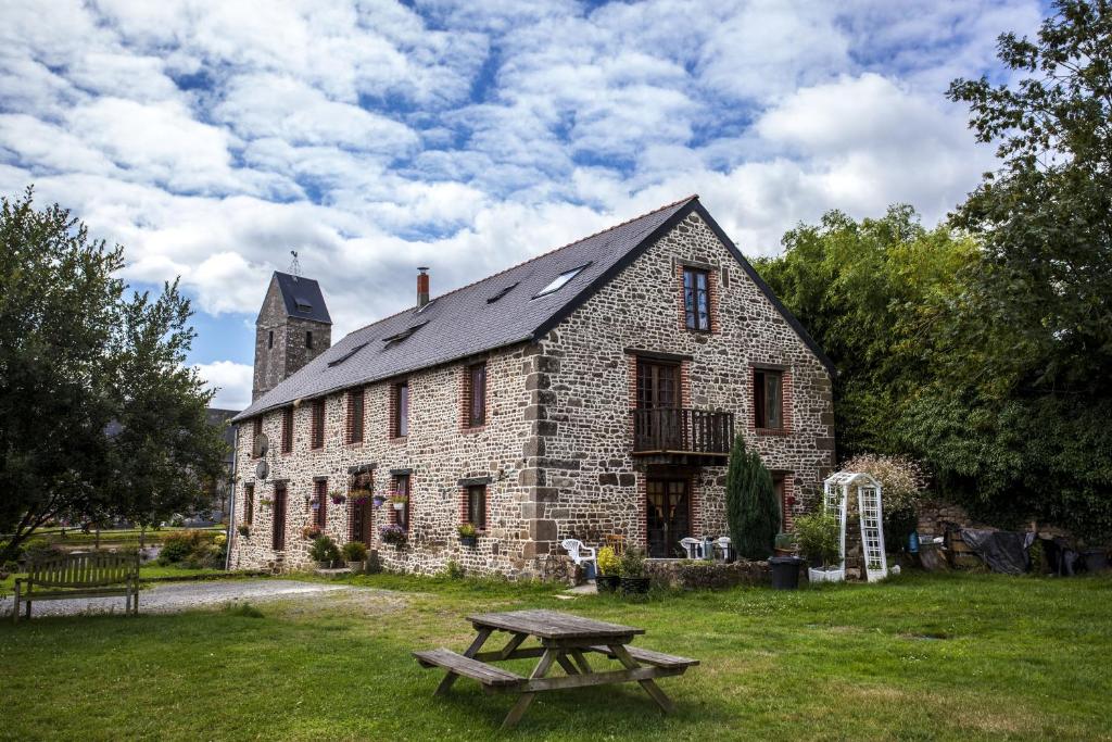 B&B / Chambre d'hôtes La Merveille rue Saint Louis, 50870 Le Luot