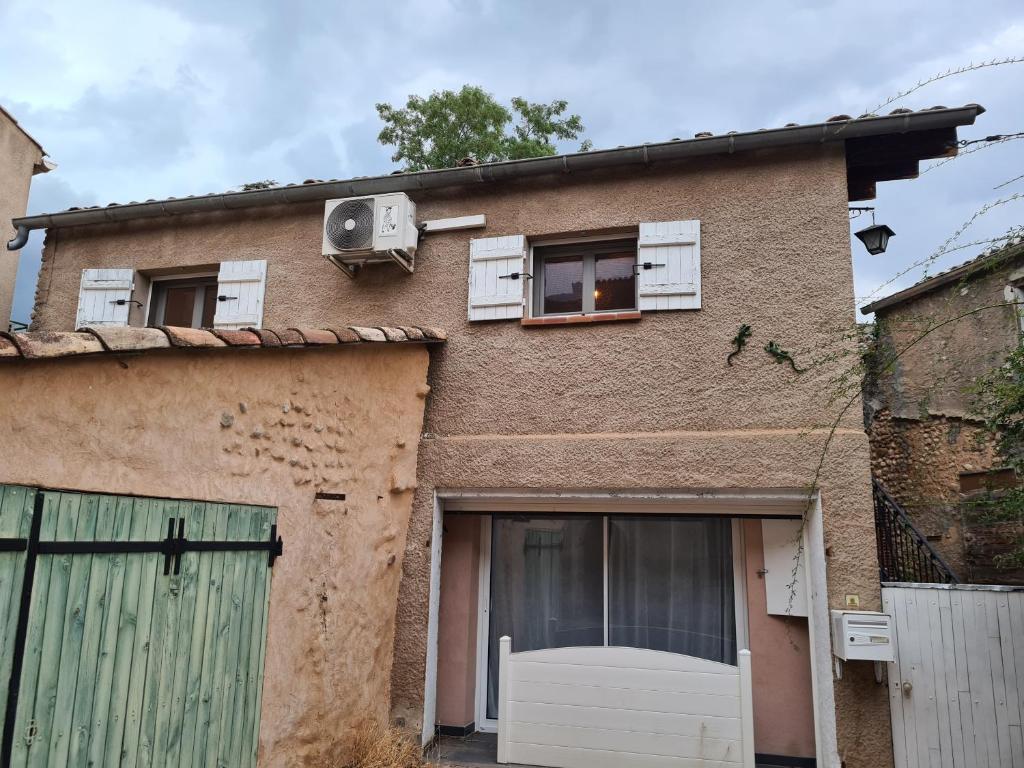 Maison de vacances la parenthèse Rue de la Treille, 04700 Entrevennes