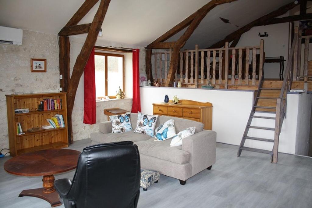 Maison de vacances la perle du lot gite 5 places lieu dit bardouquet, 46170 Castelnau-Montratier