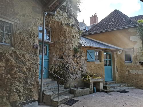 La Perle du Rocher (Gîte semi-troglodytique) Trôo france