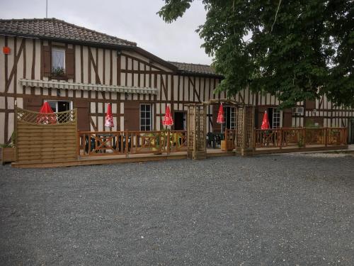 La petite auberge Châtelraould-Saint-Louvent france