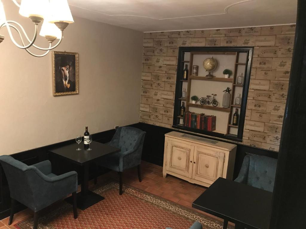 Maison d'hôtes La petite auberge lieu dit les peyroulières 24550 Villefranche du périgord, 24550 Villefranche-du-Périgord