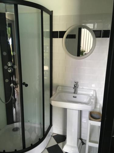 Appartement La petite Brainoise - Gîte avec salle jacuzzi 120 jets 108 Rue du Martroy Braine