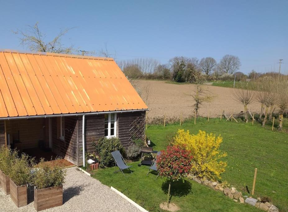 Maison de vacances La petite enseigne - A proximité du plus beau km de France 16bis Route de la Guilberdière, 50530 Champeaux