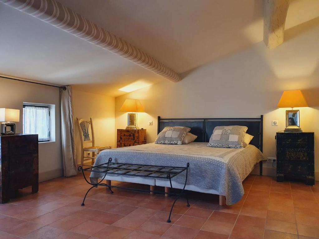 Maison d'hôtes La petite hostellerie 6 Rue de la Grande Bourgade, 30700 Uzès