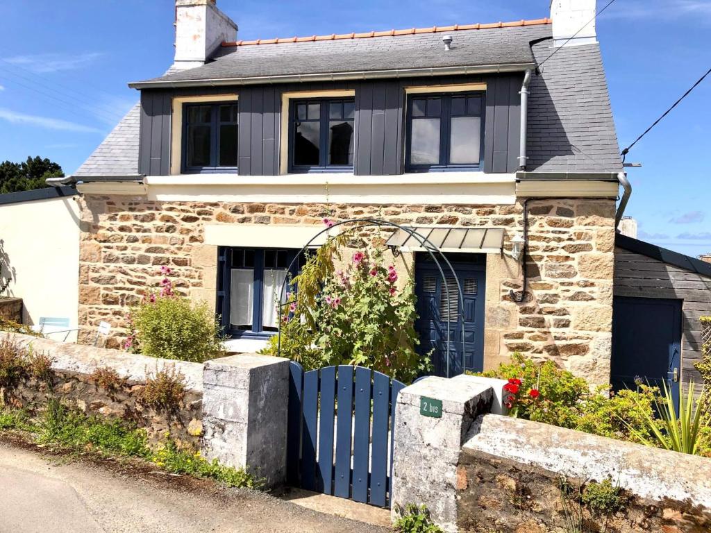 Maison de vacances La petite maison du coin de Loguivy de la Mer 2bis Rue de Landeris, 22620 Ploubazlanec