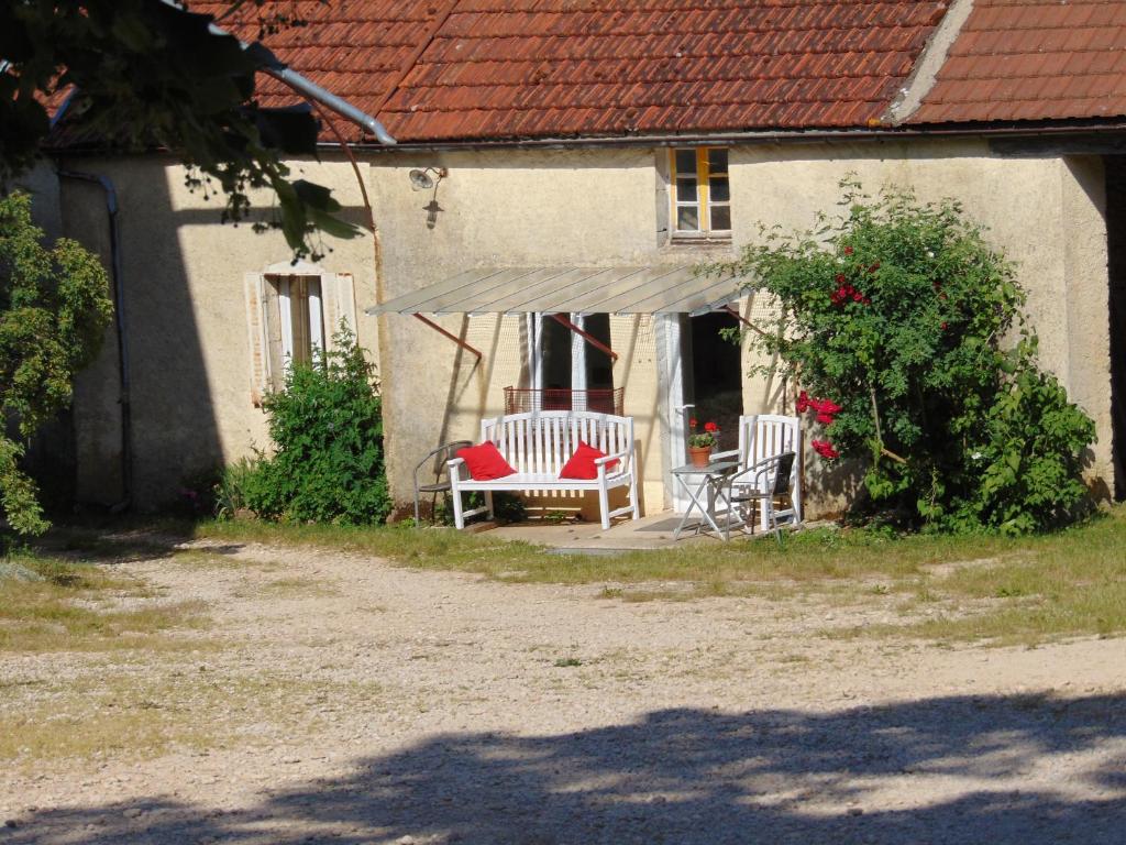 Maison de vacances La petite maison la ferme de borgirault, 21580 Grancey-le-Château