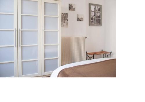 Villa La petite maison parisienne 22 Rue Louis Rouquier Levallois-Perret