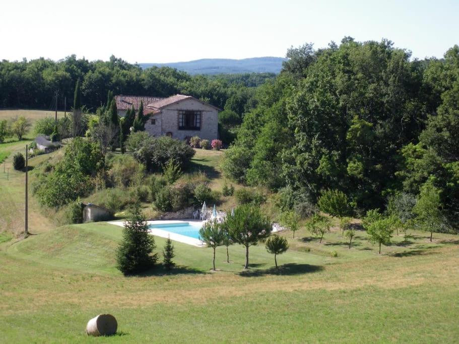 Maison de vacances La Petite toscane, gîte familial avec piscine et jacuzzi 679 Chemin de Saint-Jean des Causses, 81140 Castelnau-de-Montmiral