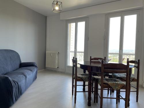 Appartement La Petole, hyper centre avec vue Boulevard de la République, 7 Rodez