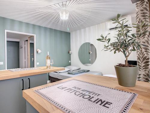 Appartement La Pitcholine : Superbe studio au Vieux-Port 11 Rue Neuve Sainte-Catherine Marseille