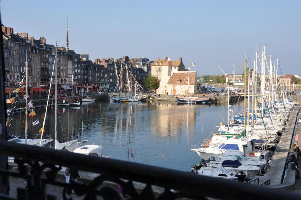 Maison d'hôtes La Poupardoise 11 Rue De La Chaussee, 14600 Honfleur