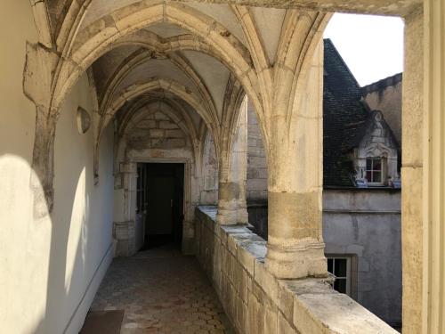 Appartement La renaissance au coeur du centre historique 9 Place Monge Beaune